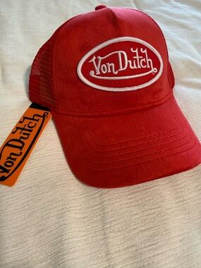 NWT Von Dutch Trucker Hat Astro Dust Velvet Embroidered  Cap Red Cap with Logo